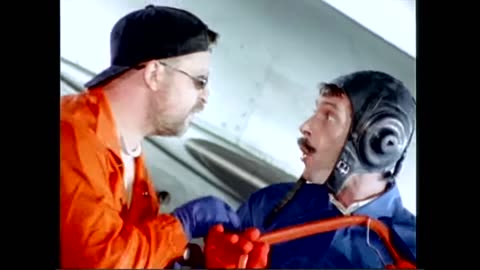 Лариса Черникова - Я люблю тебя, Дима (Влюблённый самолёт) (Official Video 1997)