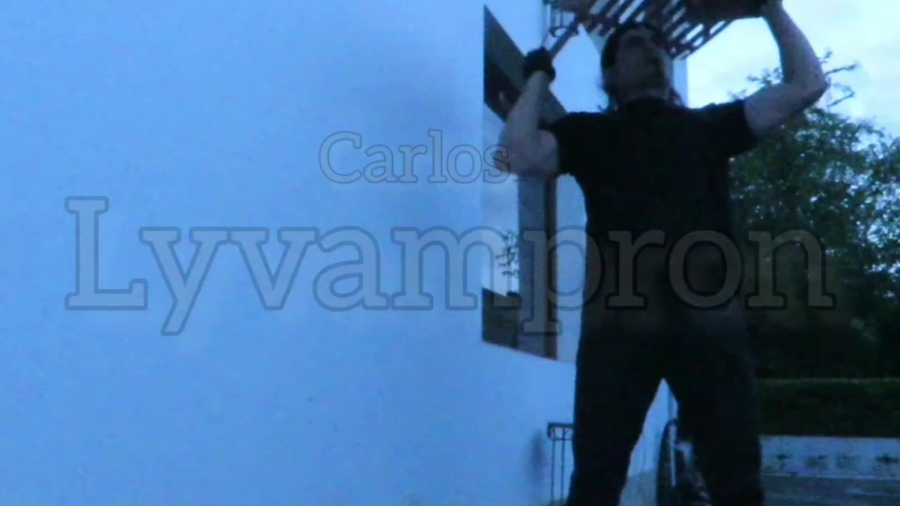 Functional strenght: bench pressing raw iron ( Act I )