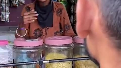 दुकान वाले को चूना लगाया 🤣 🤣