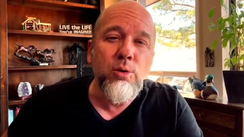 EXECUTIVE ORDER 138118 HE IS SPEAKING ABOUT IN THE VIDEO THAT TRUMP SIGNED