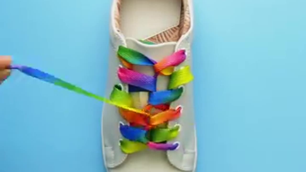 25 CRAZY SHOE HACKS