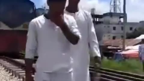 Choo Choo train always wins 👳‍♂️😂⚰🚂