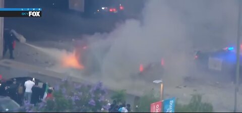 BREAKING NEWS🚨 California protesters who want to keep illegals are throwing 🔥🚓 “Molotov…