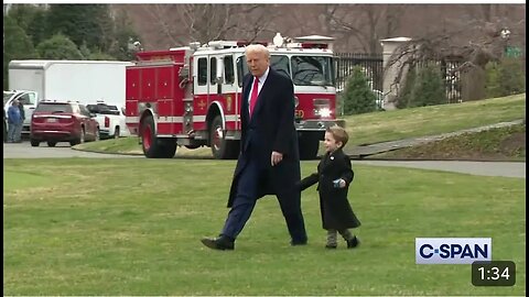 CUTE HAPPY KID: Elon Musk son X Æ A-12 hops & jumps to Marine One - Trump points & draws "X" in air