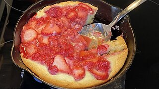 Strawberry Quick Pie | Easy Fruit Spoon Cake
