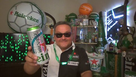 Welcome to The Green Room! Happy Friday!