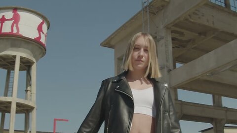 Video book - Model film - Beautiful nice Italian girl - Shorts high heels Top jacket Turin 4k