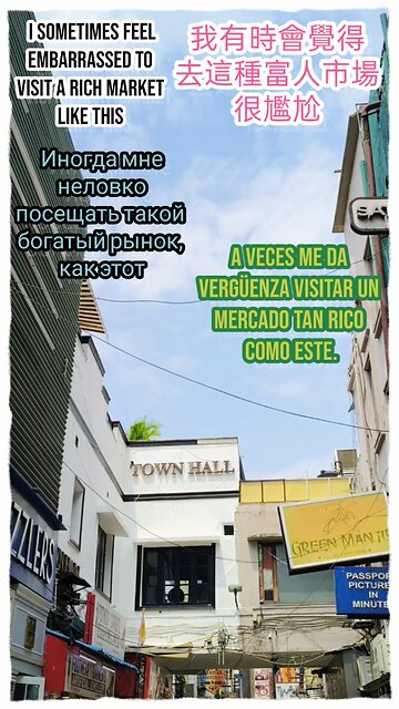 Discover the heart of culture and commerce! #SouthAsiaMarkets #VibrantBazaar #CulturalJourney