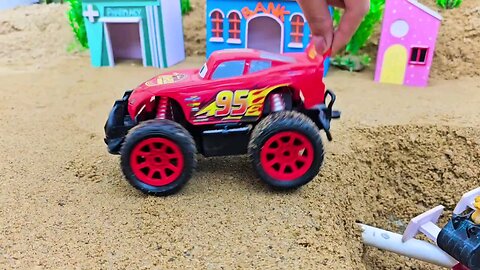 Trucks for Kids Construction Show - #excavator, Dump Truck, Mixer Truck in Surprise Eggs #jcb #toy
