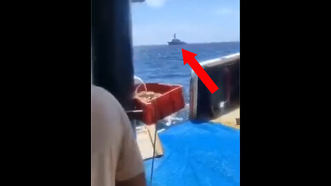 Momento en el que un destructor de EE.UU. asalta un barco pesquero venezolano