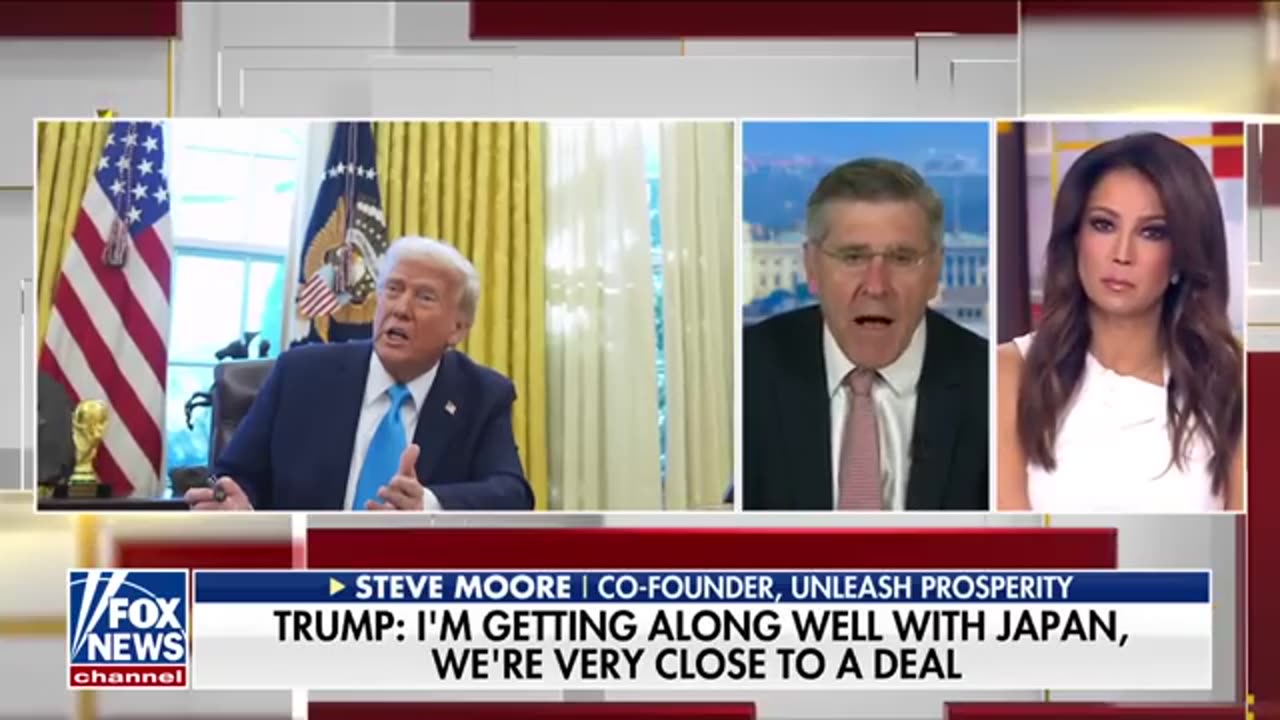 Ex-Trump advisor predicts stock market ’boom’ following trade deals!#shorts #viralshorts #new#trump