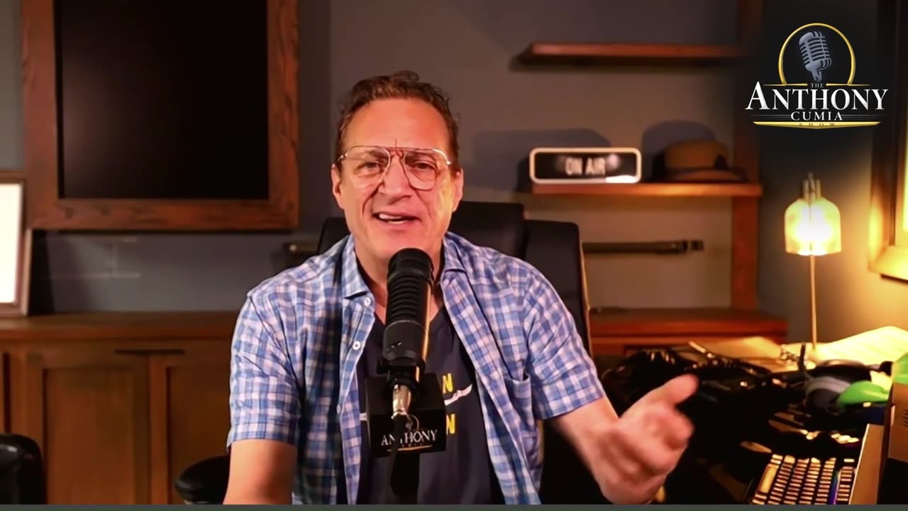 Anthony Cumia watches new "War of the Worlds" trailer with Ice Cube
