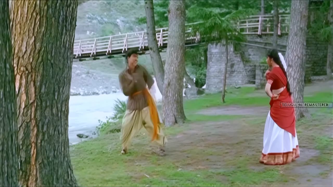 Aura ammakachella 4k Video Song __ Aapadbandhavudu __ Chiranjeevi __ Meenakshi