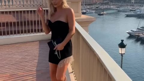 Lovely fashion shoot outdoors
			