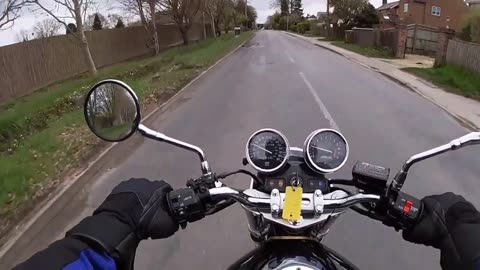 Kawasaki Zephyr 750C1 | Classic Bike Walkaround & Ride Test part1
