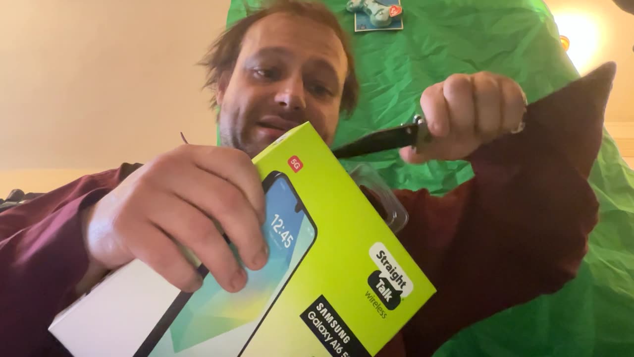 Samsung Galaxy A16 (Straight Talk) Unboxing