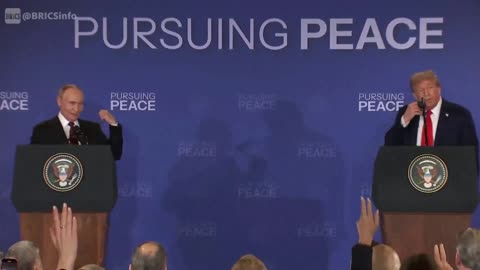 🇷🇺🇺🇸 President Putin tells President Trump in English to visit him "next time in Moscow."