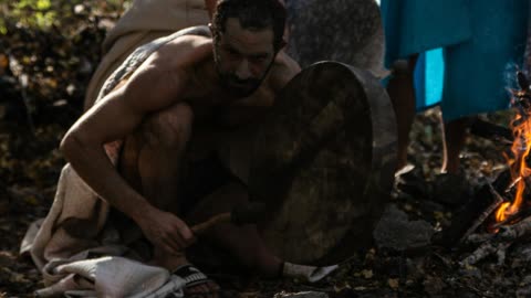 人類史のはじまりは“削る手”だった