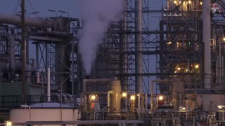 Trump FREAKS OUT as World’s Largest Oil Market Just Shut the Door on America