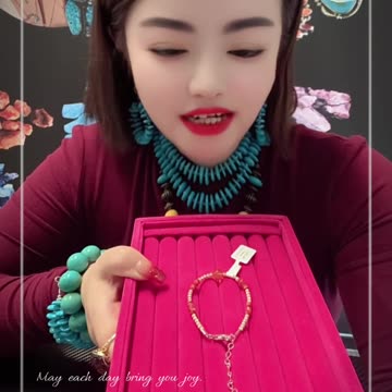 250605-10 Amber and Red Spiny Oyster Bracelet: Sunset and Waves Swaying on the Wrist