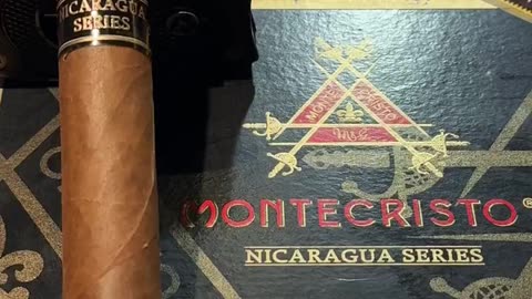 Montecristo Nicaraguan Series 6x54 Toro #Shorts #Short #CigarOfTheDay #CigarReview #Cigars