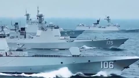 Chinese warships entered Japan's territorial waters and passed near the Senkaku Islands