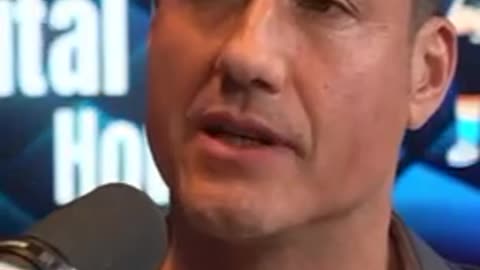 How many Elon Musk exist?