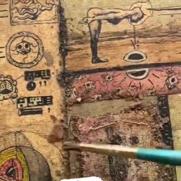 I don't have any information about this book, it seems old but I'm not sure... what do you think?🧐