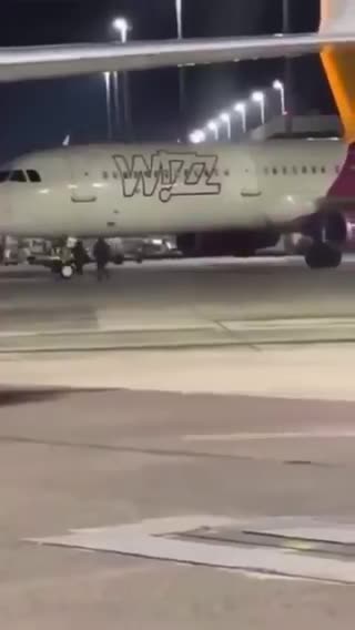 Men who missed flight staged emergency switch