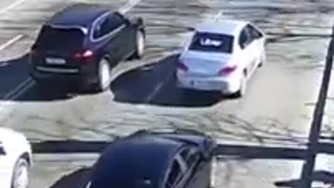 Run_into_the_opposite_lane._Dash_Cam_2022_Shorts
