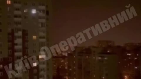 🤬 Video with the moment of night strike on a high-rise building in Kyiv.