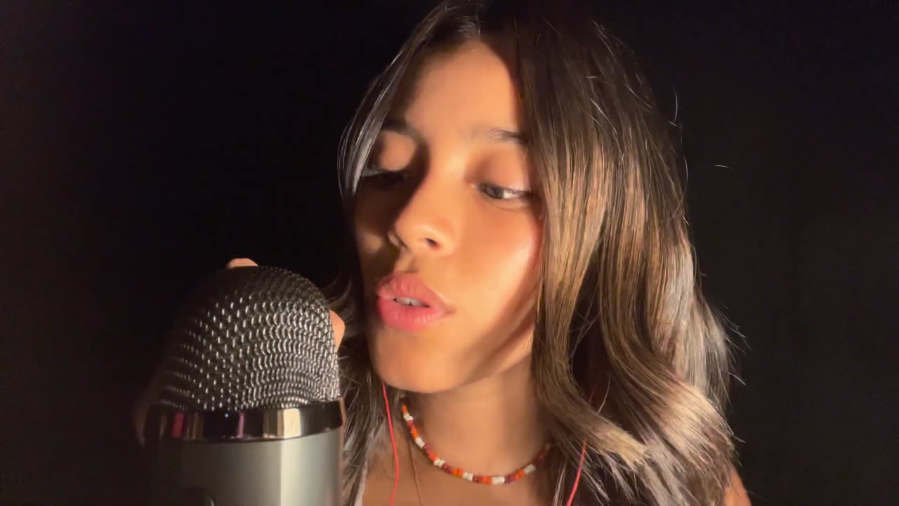 ASMR triggers con Cami