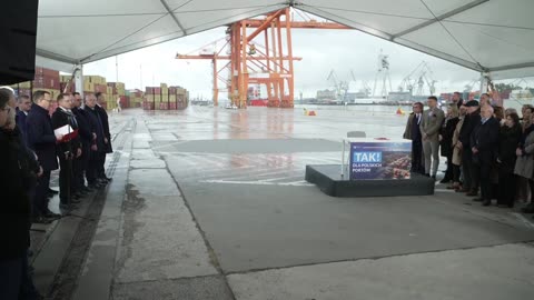 Prezydent Karol Nawrocki podpisał inicjatywę ustawodawczą "TAK DLA POLSKICH PORTÓW"