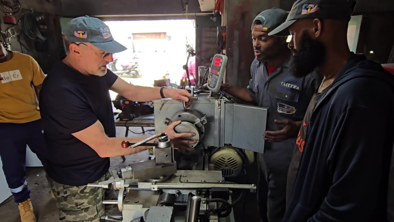 JOB SHOP BRAVA LITTLE MILL & LATHE CHIPS