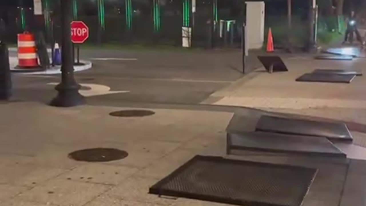 Washington Being Fenced Up (Read Description)