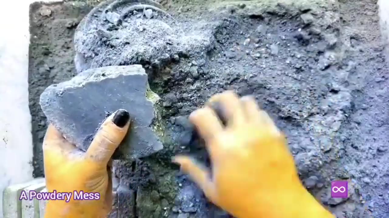 Extremely Soft Dusty Squeaky Powdery Sandy Gym Chalk Crushing Compilation | Asmr episode 7