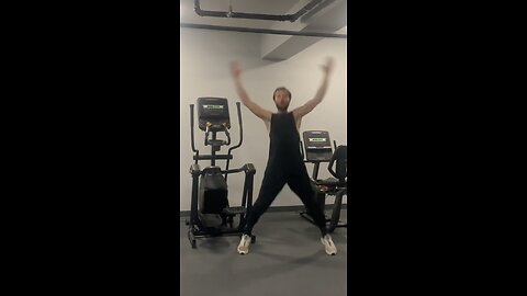 round 3 of 10 from hiit workout #2 ✝️