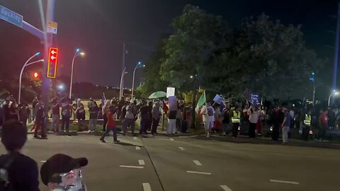 Texas: “This has been declared an unlawful assembly,” a Dallas Police