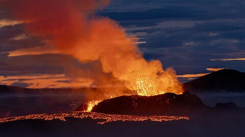 Live Now: Iceland Volcano Watch