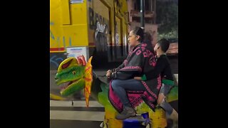 Esto pasa cuando el transporte convencional se vuelve aburrido