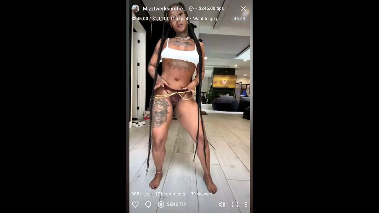 THE QUEEN OF TWERK