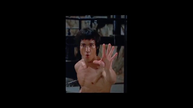 Cross kick Studio Films Bruce Lee Enter the Dragon