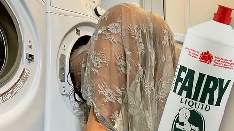 Sheila Gets Much More Than Dirty Laundry When a Hung Stranger Passes By | Erotic Story