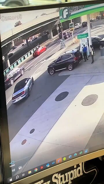 Attempted robbery reported; victim urges public to stay alert and aware. #AttemptedRobbery #japd