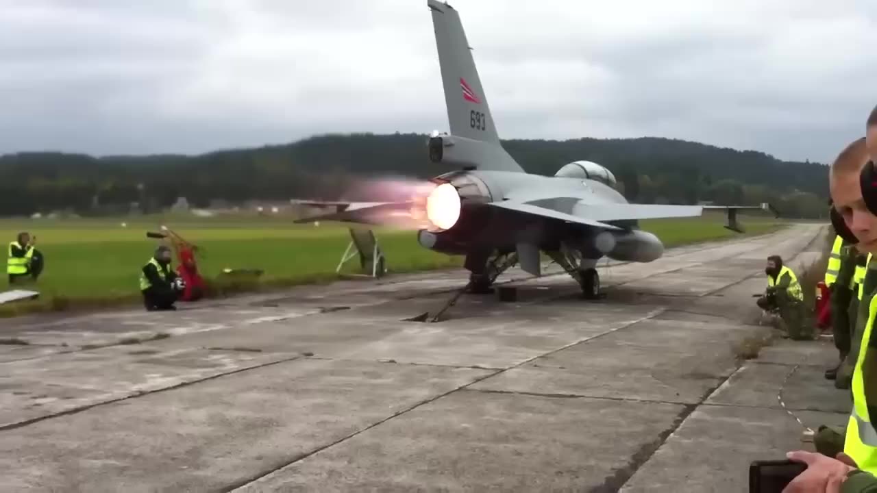 General Dynamics F-16 Fighting Falcon engine ground test on afterburner.