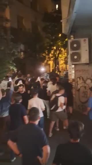 ‼️🇷🇸 A clash almost broke out between the police and protestors in Belgrade