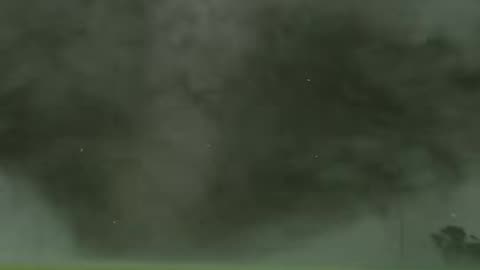 Tornado RIPS by houses!