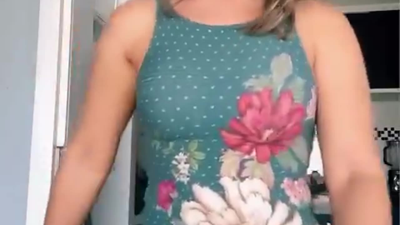 Damn,Looks like she floating on air