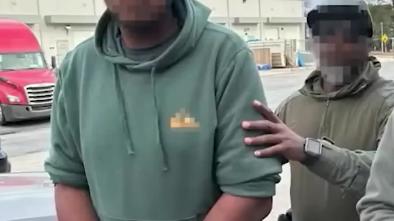 Massive ICE Raid Shakes Seattle - Cartel Leaders Arrested, Fentanyl _ Weapons Seized