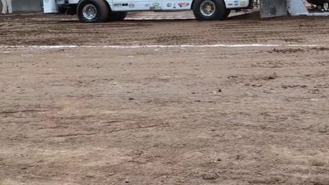 Truck Pulling Action from Keystone Nationals